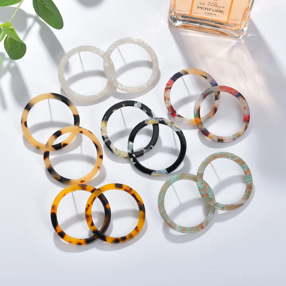 

2019 New Fashion Leopard Grain Multi-Color Big Hook Acrylic Earrings Special Design Semicircle Resin Stud Earring