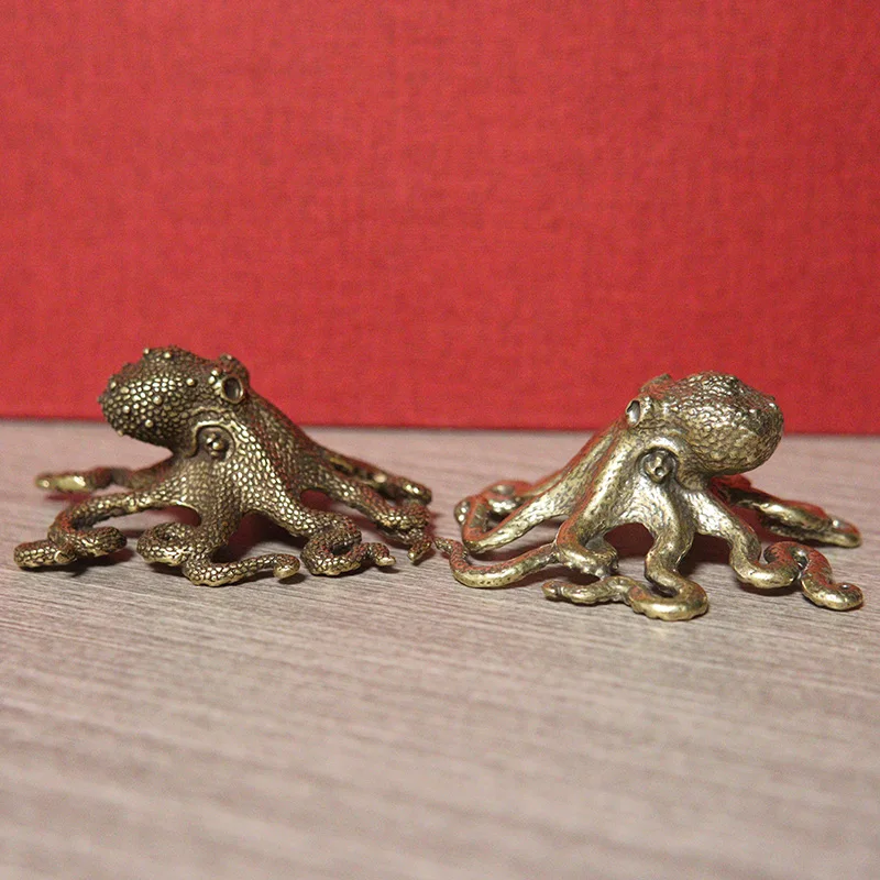 Small Octopus Statue for Home Decoration Retro Brass Tea Pet Table Ornament Home Decorations Accessories Antique Tea Crafts