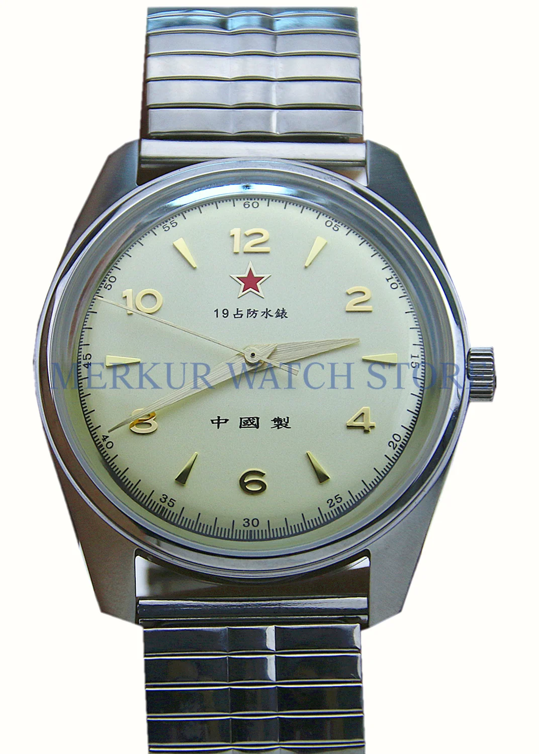 Cina Primo Orologio Reissue TianJin movimento 1963 D304 mano del vento di  modo dell'annata retro carica manuale orologio meccanico vestito VCM -  AliExpress Watches