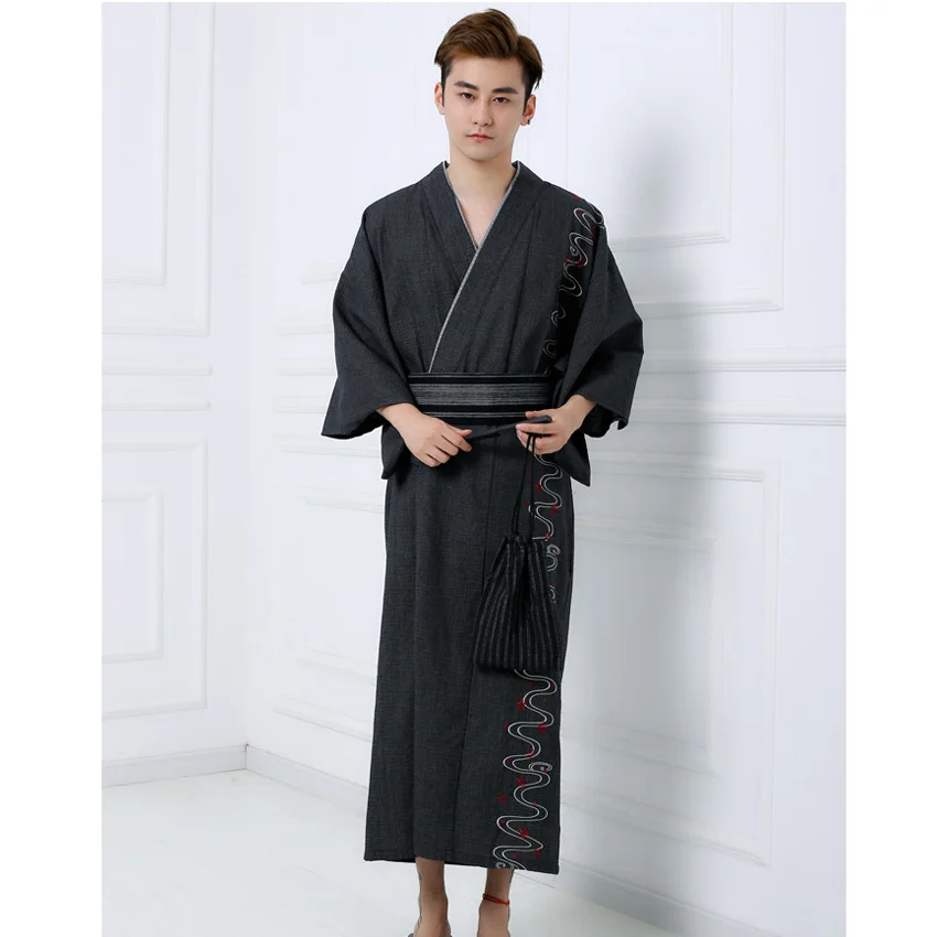 Black robe(no belt) Осень Зима Человек кимоно традиционная юката Японские костюмы самурая для мужчин Вышивка Jinbei купальный халат одежда для сна - Цвет: Black robe(no belt)