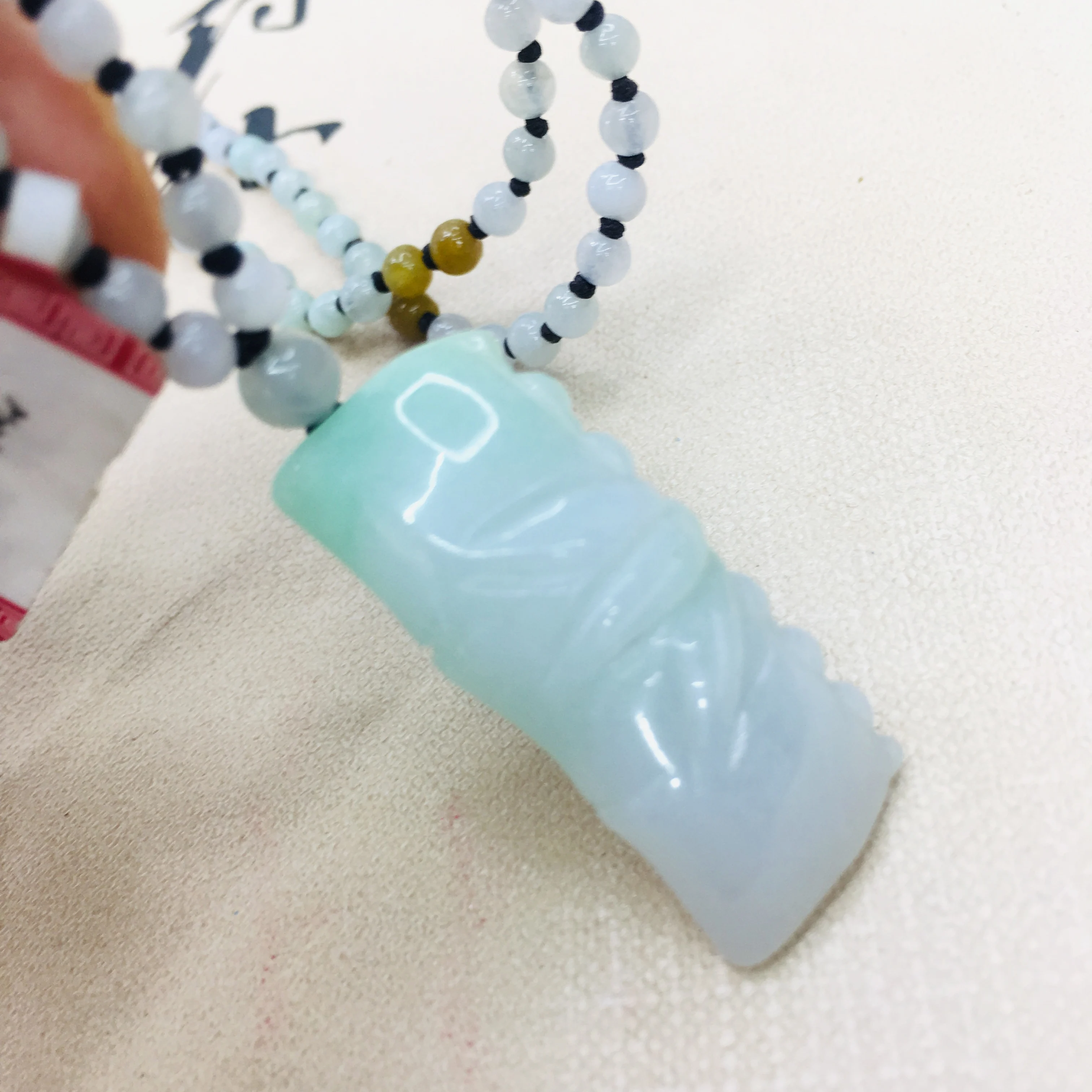 

Pure natural Emerald jade pure hand-carved two-color bamboo pendant three-color jade beads necklace men and women sweater chain