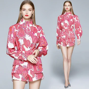 

Make spot summer French charm show white printed exotic floral shirt shorts suits the new female