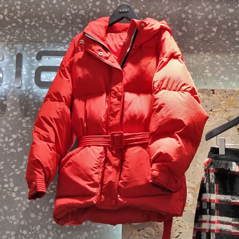 Пуховики женские авиатор куртка короткий бомбер уличная мода тонкая верхняя одежда Дамский Пояс Женское зимнее пальто парка с капюшоном 761