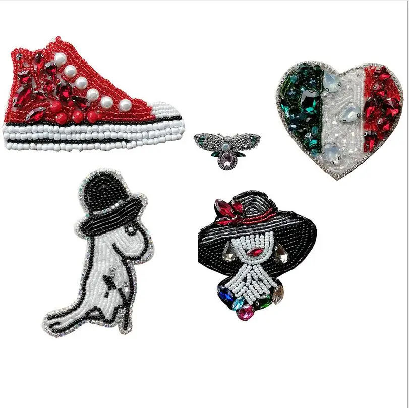 

New explosions handmade beaded diamond love shoes bee cloth stickers beaded jewelry
