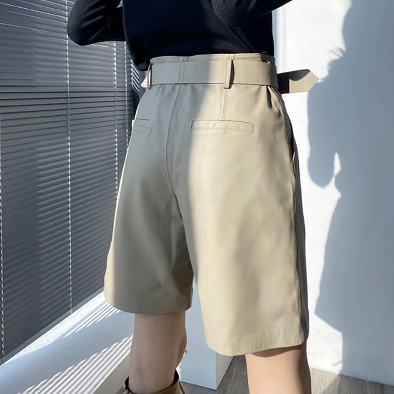 뛰어난 Texture100 % 양가죽 버뮤다 반바지 여성용 스트레이트 웨이스트 진짜 가죽 캐주얼 바지, 벨트 시크 럼 브라운 바지
