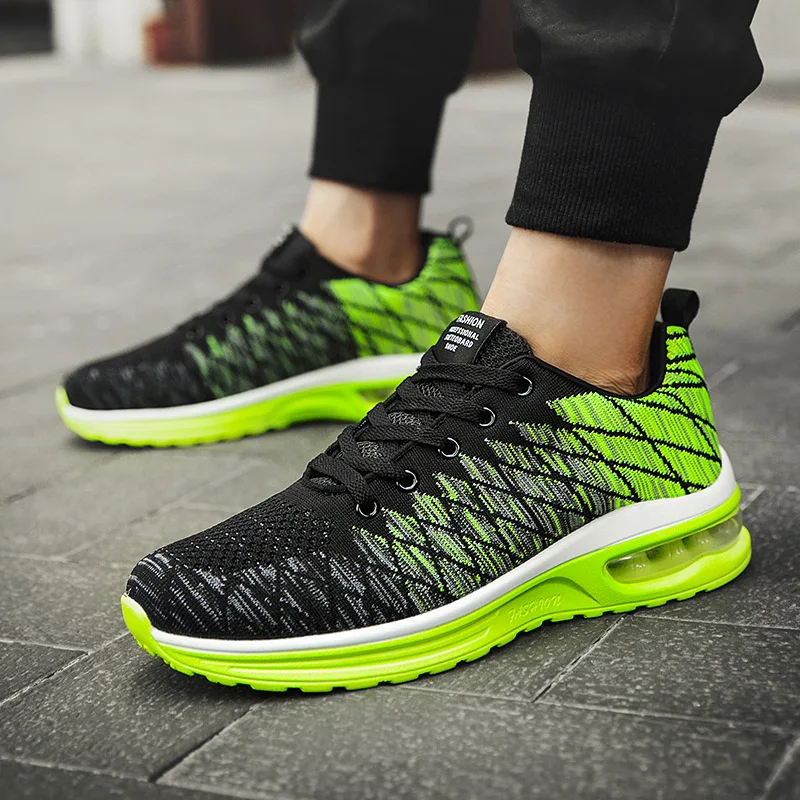 Мужская спортивная обувь; летняя дышащая повседневная обувь для бега с низким верхом; кроссовки; сетчатая обувь из сетчатого материала; эластичная ткань с красной подошвой - Цвет: black green