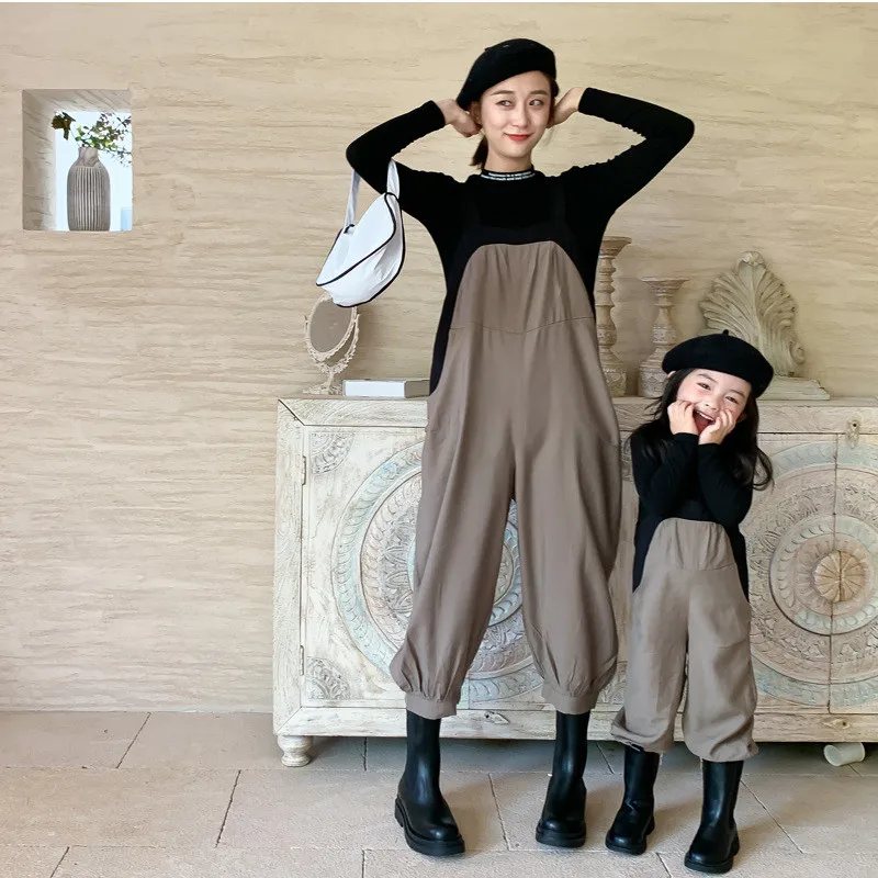 

2020 Autumn Korean children's clothing new boys and girls all-match bottoming shirt + fisherman pants bib leisure overall