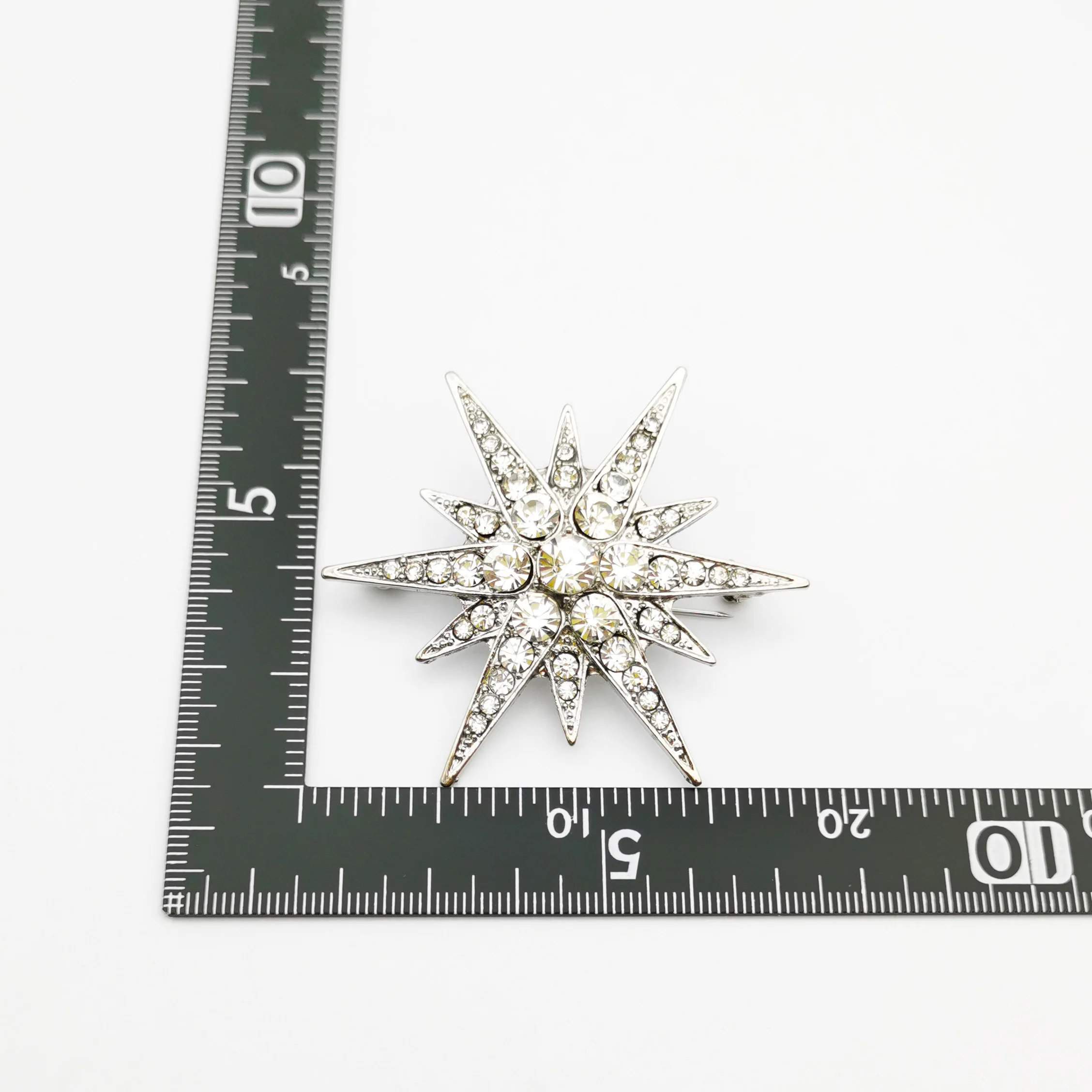 Vintage Victorian Luxury Rhinestone Starburst Star Brooches& Pins Shiny Silver Crystal Cloak Lapel Pin Women Bouquet Jewelry