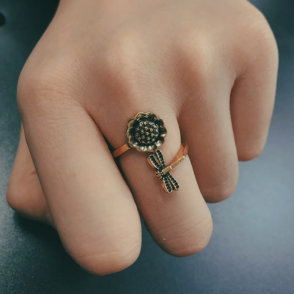 

Punk Style Vintage Antique Gold Open Finger Rings Sunflower and Dragonfly Rings