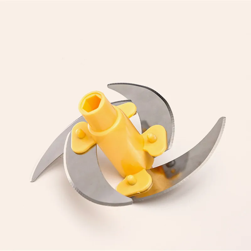 11031447673_456852209