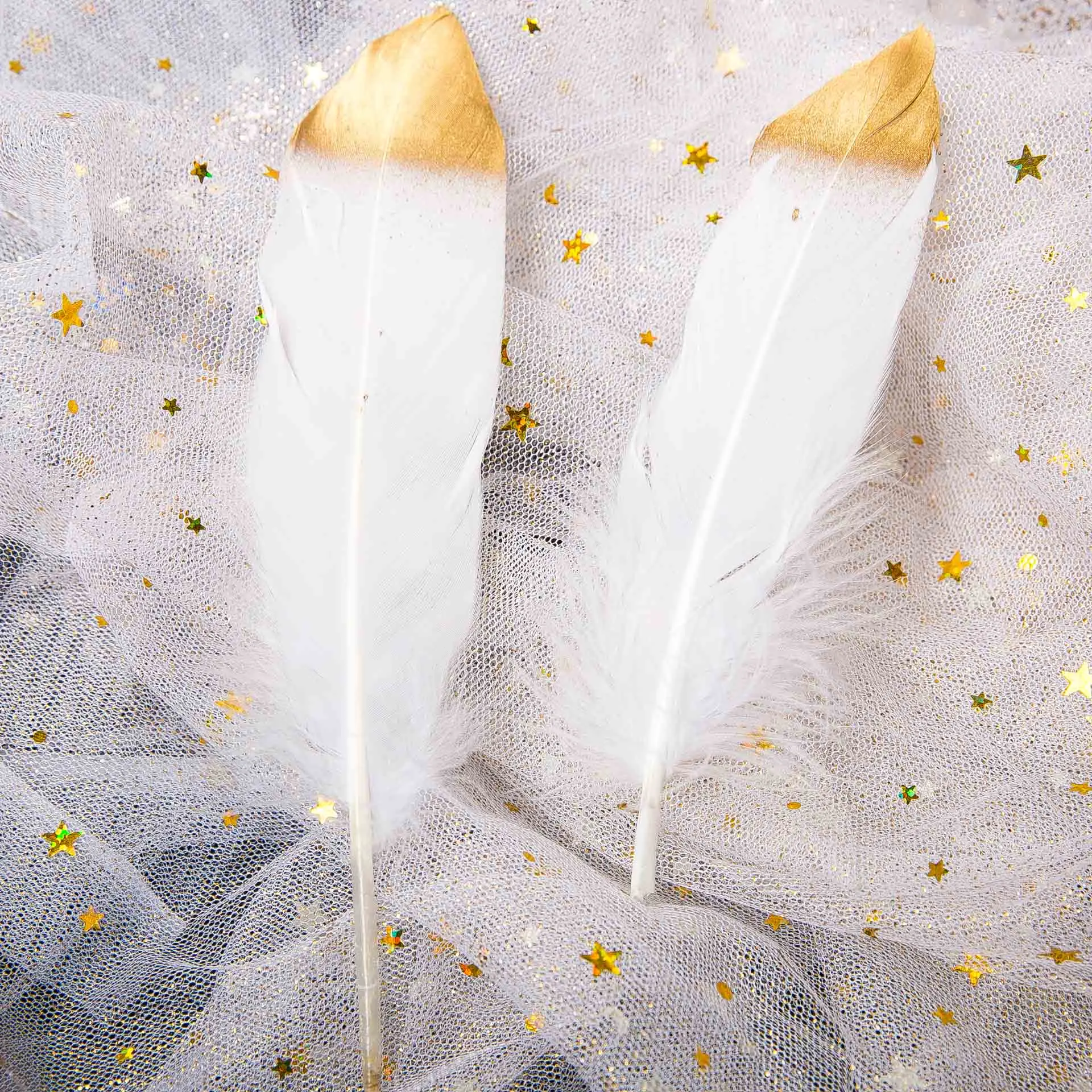 2 шт. перья для поделок украшение в виде павлина золотые гусиные отделка вечерние