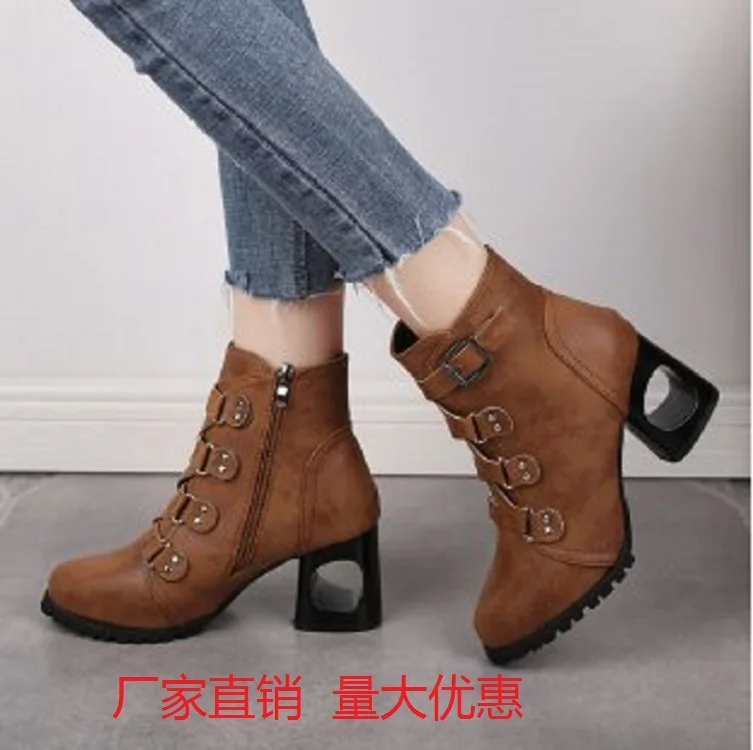 Martin boots women's thick heel winter new large size high heel belt buckle rivet short boots explosion models women's shoes.