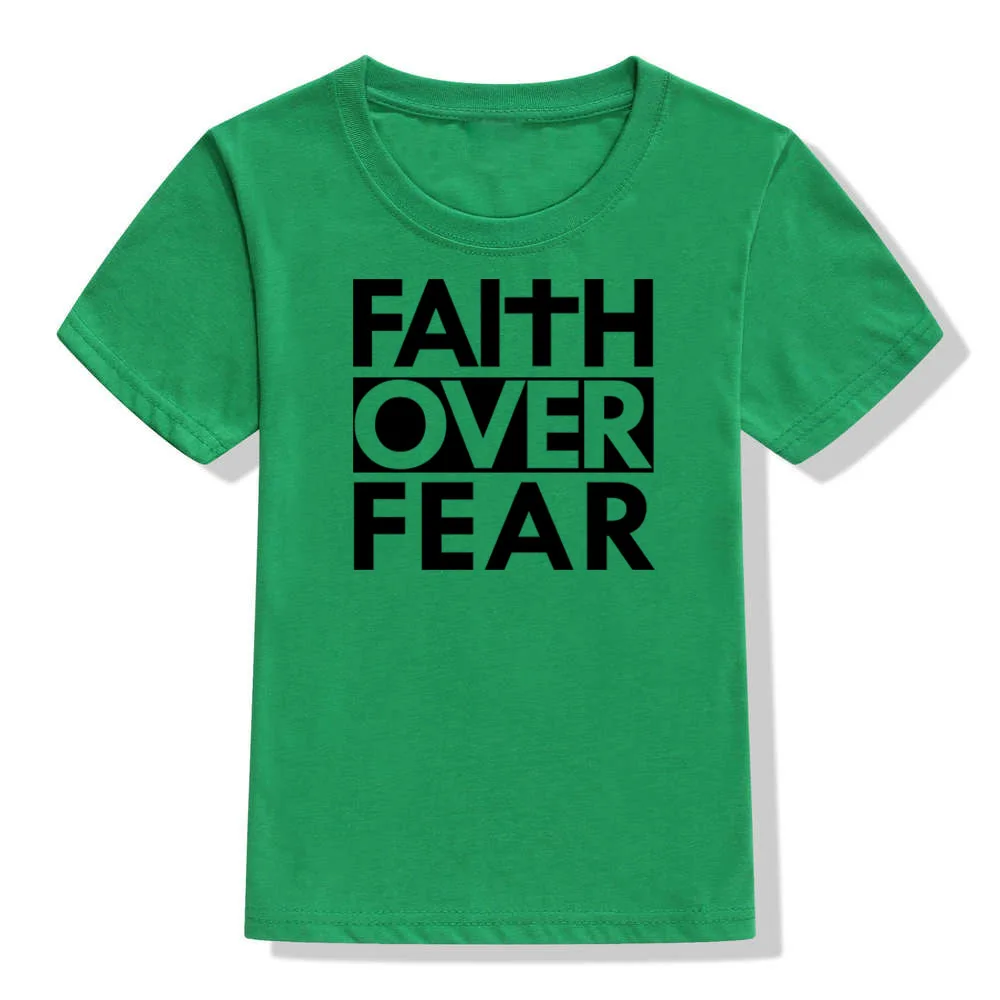 Faith Over Fear летняя детская футболка унисекс футболка со смешным буквенным принтом детская футболка Костюмы для мальчиков и девочек короткий рукав модные топы