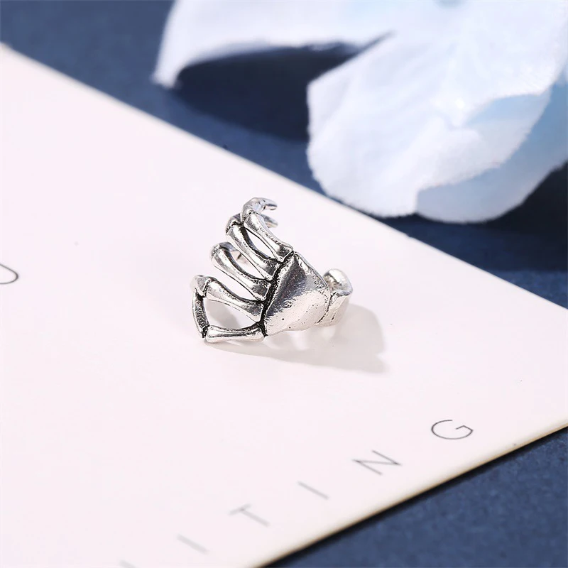 11763800895_2130544268