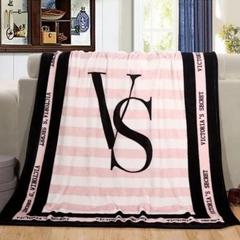 

130*150cm Spring Autumn 4 color Portable Blanket Fleece Bedding Throws On Sofa Bed Car Plaids Bedspread