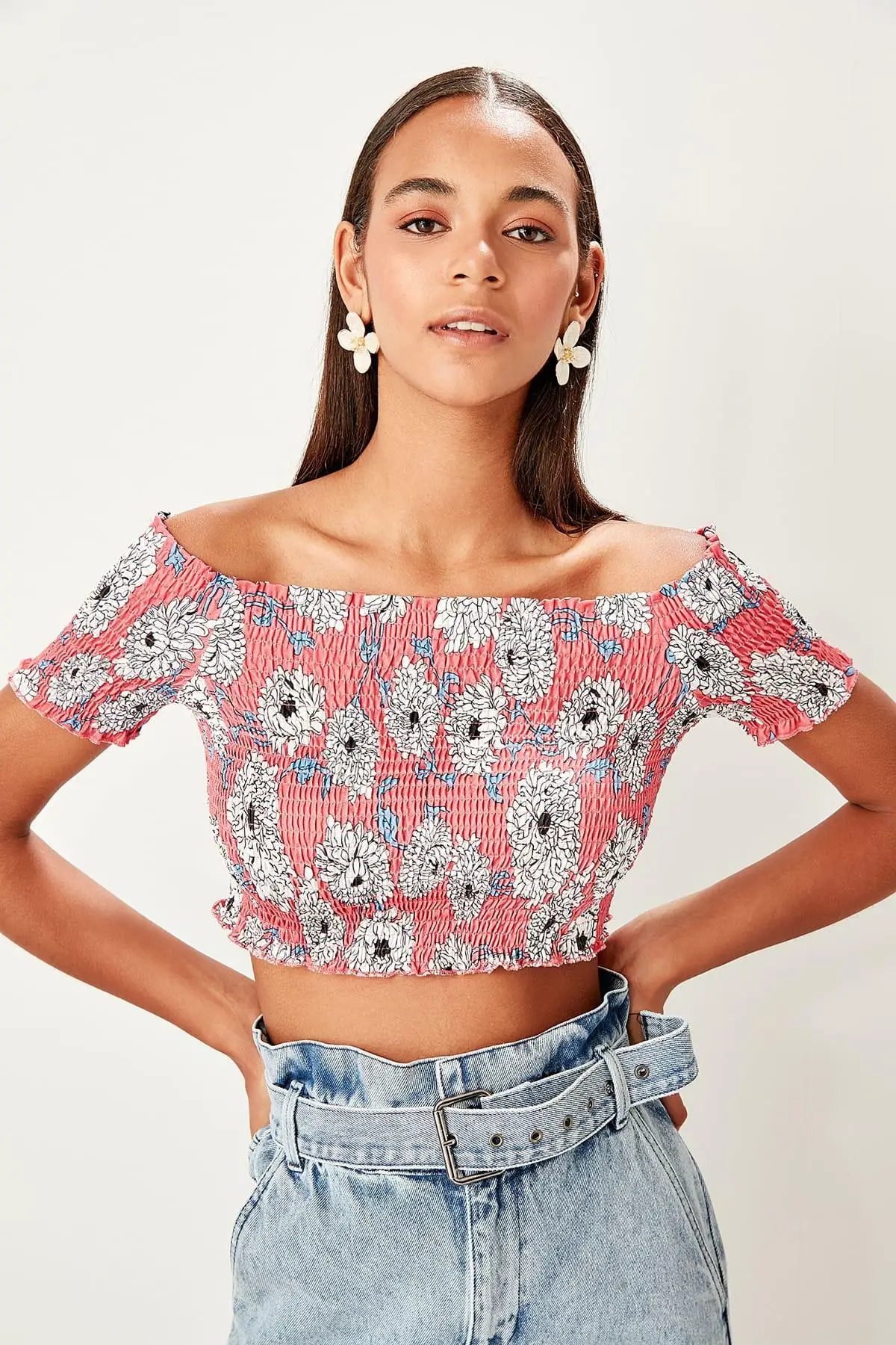 

Trendyol Multicolour Pattern Gipeli Crop Knitted Blouse TWOSS19EH0201