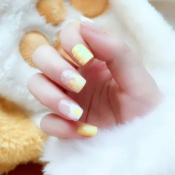 

24Pcs/box cute Wearable Full Cover short artificial nails with a pattern Egg Yellow Matte false nails square Head with 2g glue