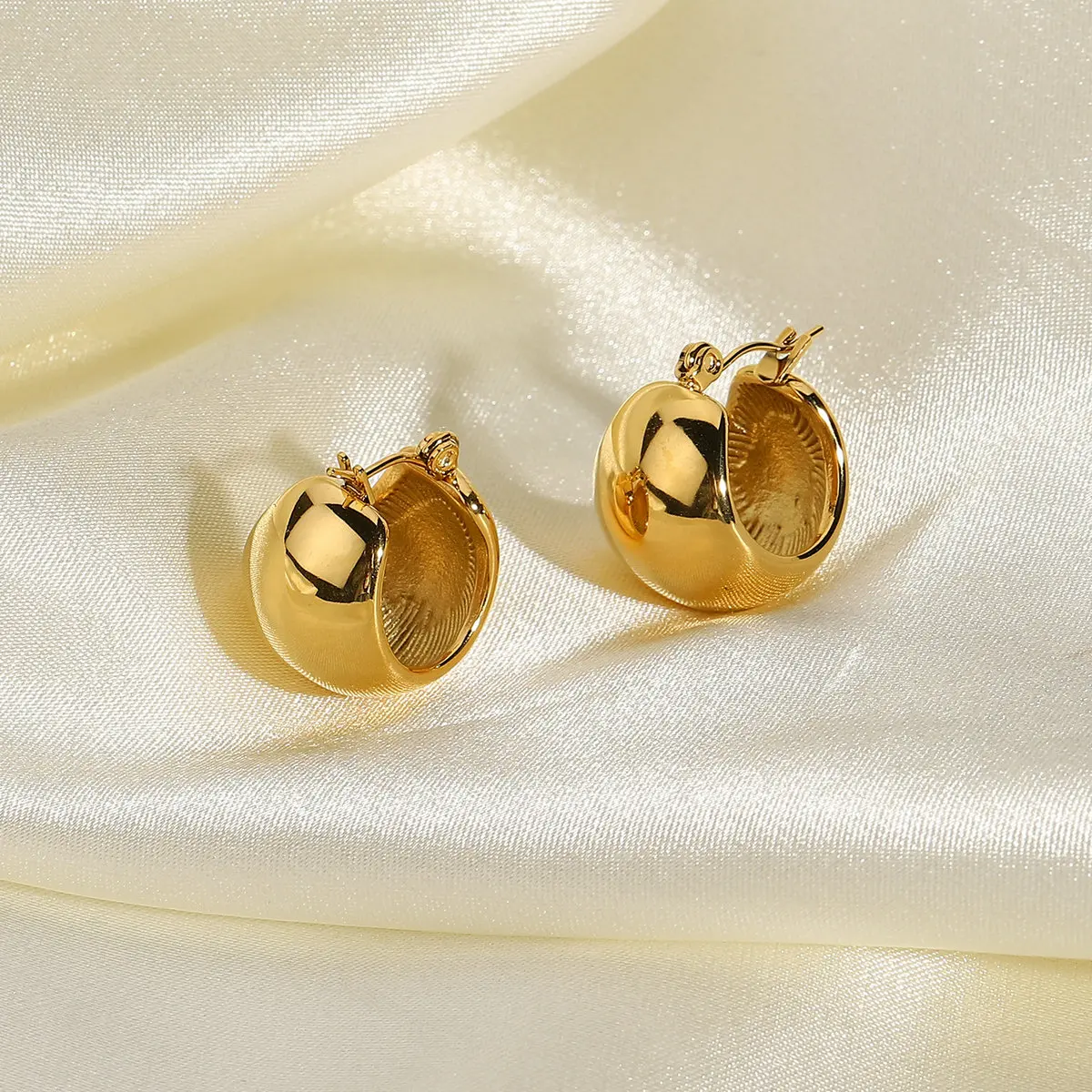 Shop Anita Ko 18K Yellow Gold & Diamond Heart Stud Earrings | Saks Fifth  Avenue