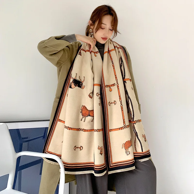 

Luxury Brand Horse Carriage Chain Scarf For Women Winter Warm Cashmere Pashmina Scarf Shawls Female Thick Blanket Wraps Foulard