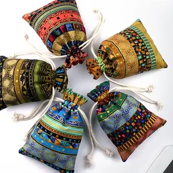

4pcs Drawstring Ethnic Style Gift Bag Storage Pouch Candy Bag Printed Drawstring Drawstring Storage Bag