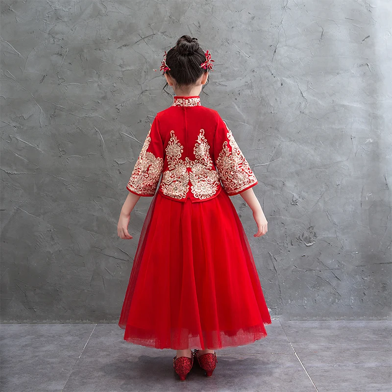 Vestido vermelho de festa de aniversário e