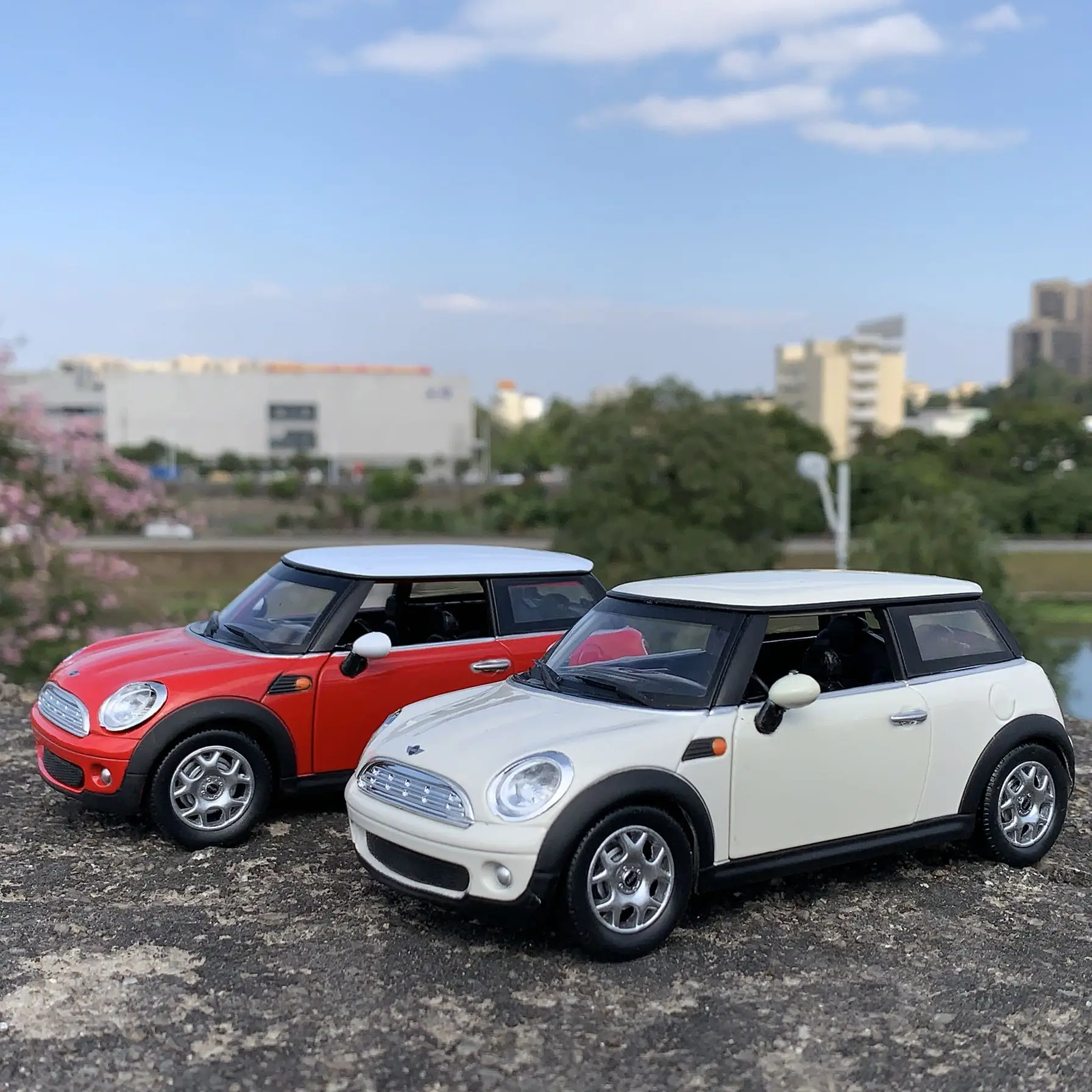 Newray 1/24 масштабная классическая модель автомобиля Mini Cooper литая под давлением металлическая модель автомобиля игрушка для коллекции, подарок, дети