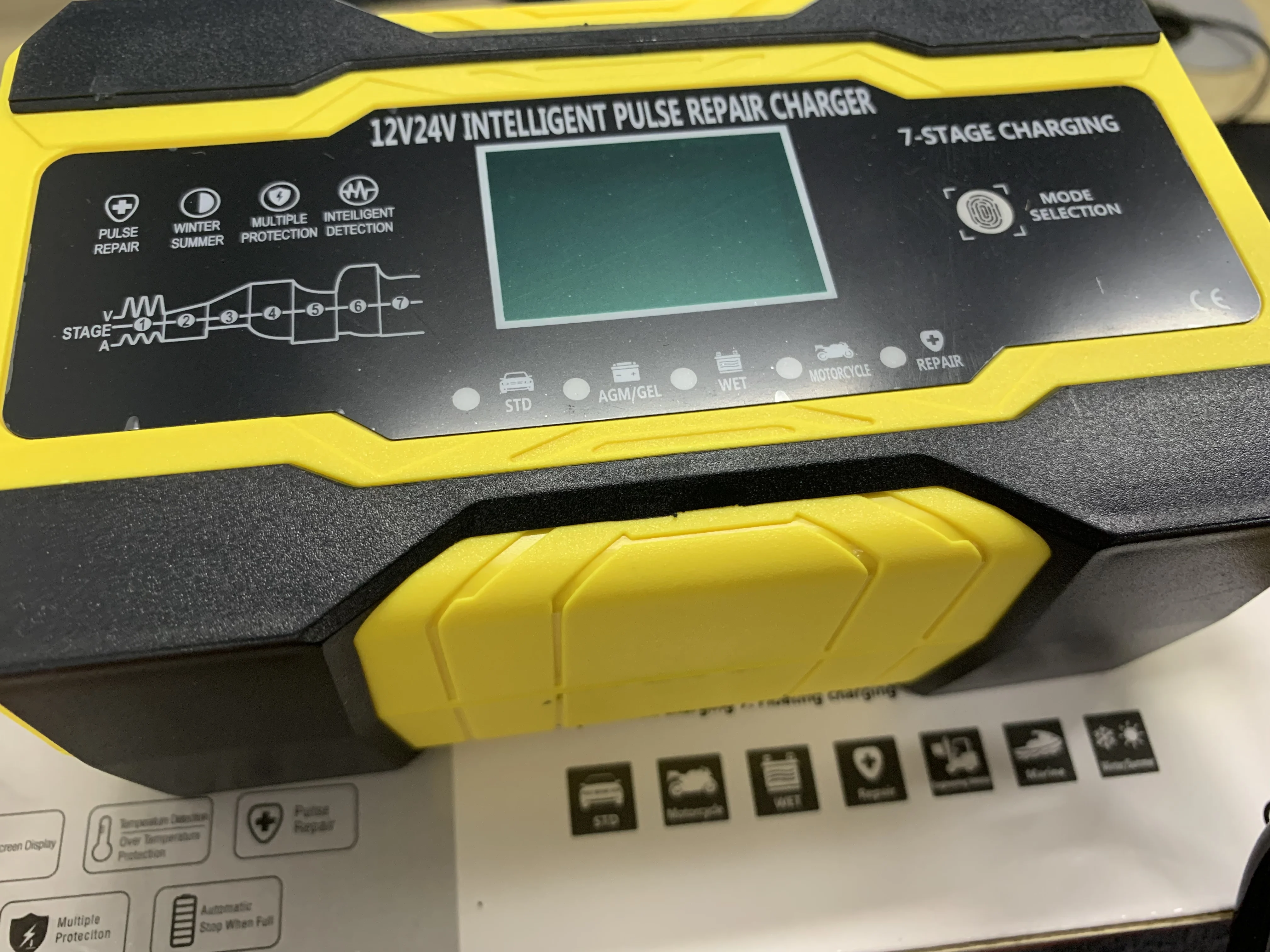 Зарядка космос кос501 ni-cd, ni-mh, типоразмер: aa, aaa, крона. 01. Зарядное киров железно. У для акб efest luc v4. Жк znak киров.