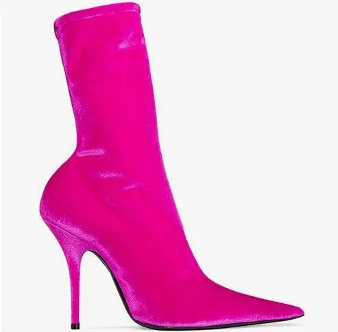 Пикантные бархатные женские ботильоны красного и винного цвета; зимние модельные туфли на высокой платформе с круглым носком; высококачественные растягивающиеся полусапожки на очень высоком каблуке