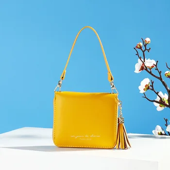 

Mini Coin Purse For Woman Creativity Tassel Small Wallet Korean Version The New Hand Bag Multifunction Card package