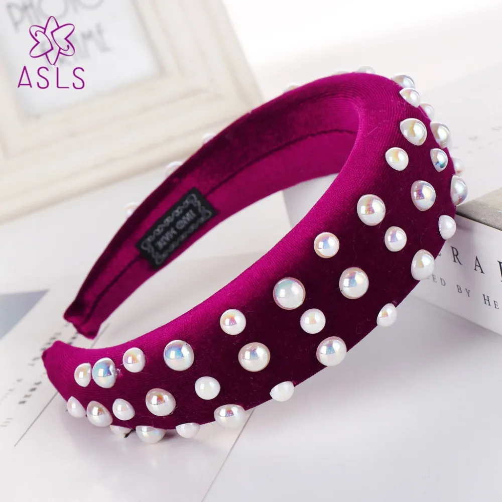 11067589084_1270434164