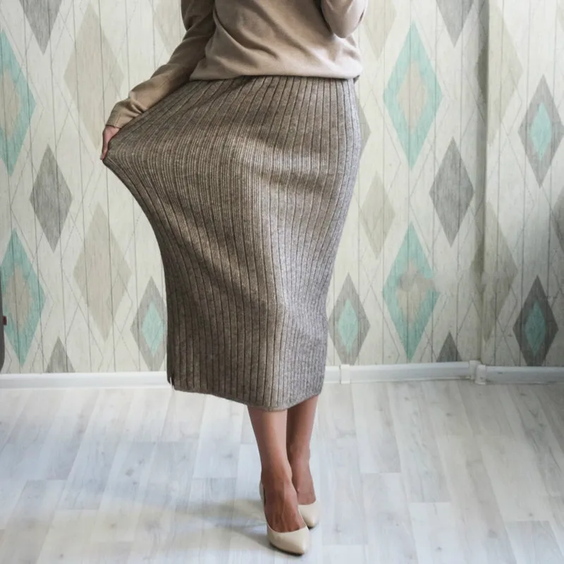 Короткие Длинные 60-80 см женские шерстяные юбки с эластичными лентами осенне-зимняя теплая трикотажная прямая юбка средней длины в рубчик черная