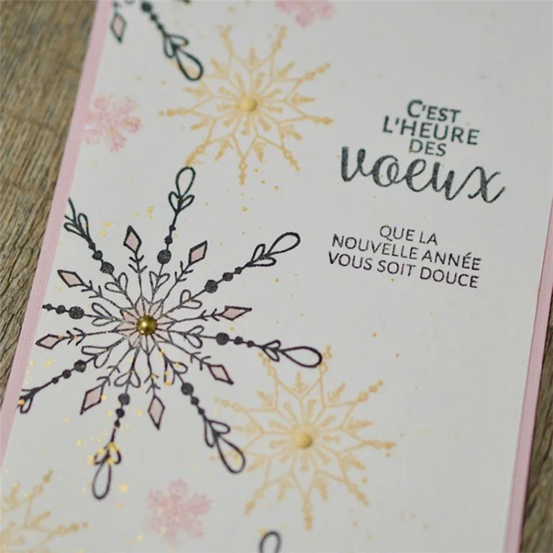 

Eastshape Snowflake Dies Metal Cutting Dies for Scrapbooking 2019 New Cutting Dies DIY Album Card Making Decor Paper Craft