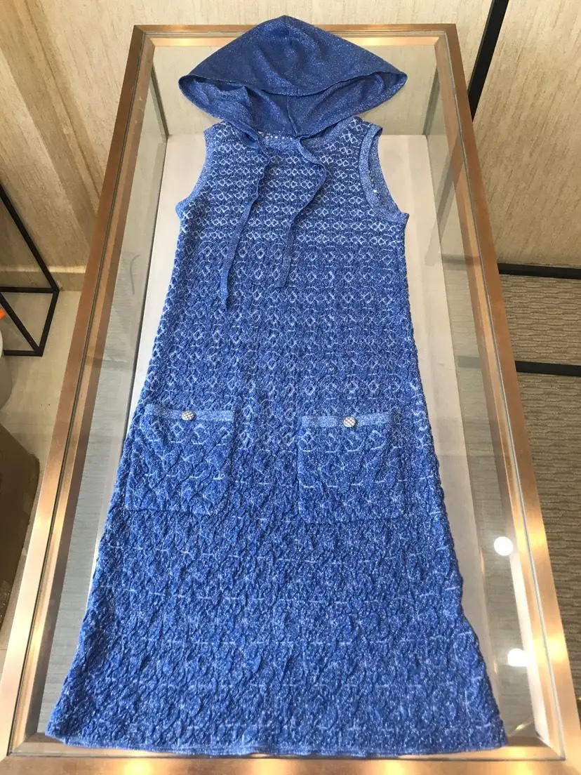 

2019 new ladies fashion sleeveless hooded collar print dress 0904