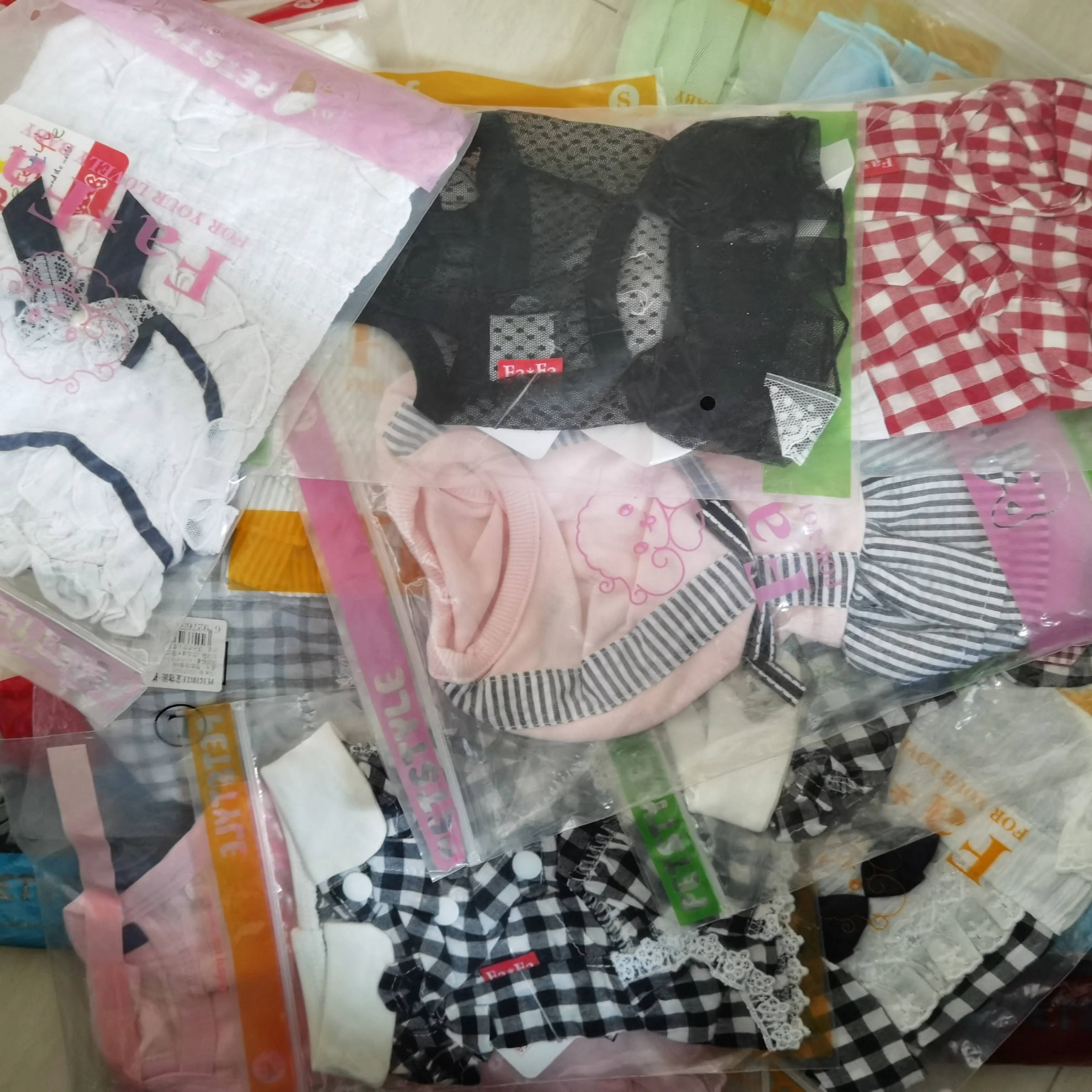 

20 pieces/lot Wholesale Dog Clothes Sweatshirt Clearance Sale Random Color and Size XS-XL Clothing for Dog Pet Cat Puppy Rabbit