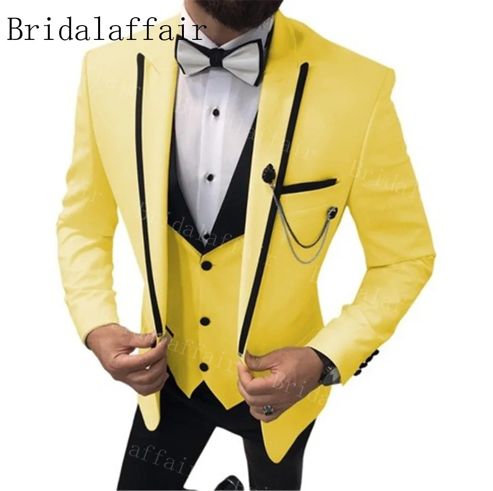Индивидуальные небесно голубые костюмы Bridalaffair 2019 Черные смокинги с лацканами