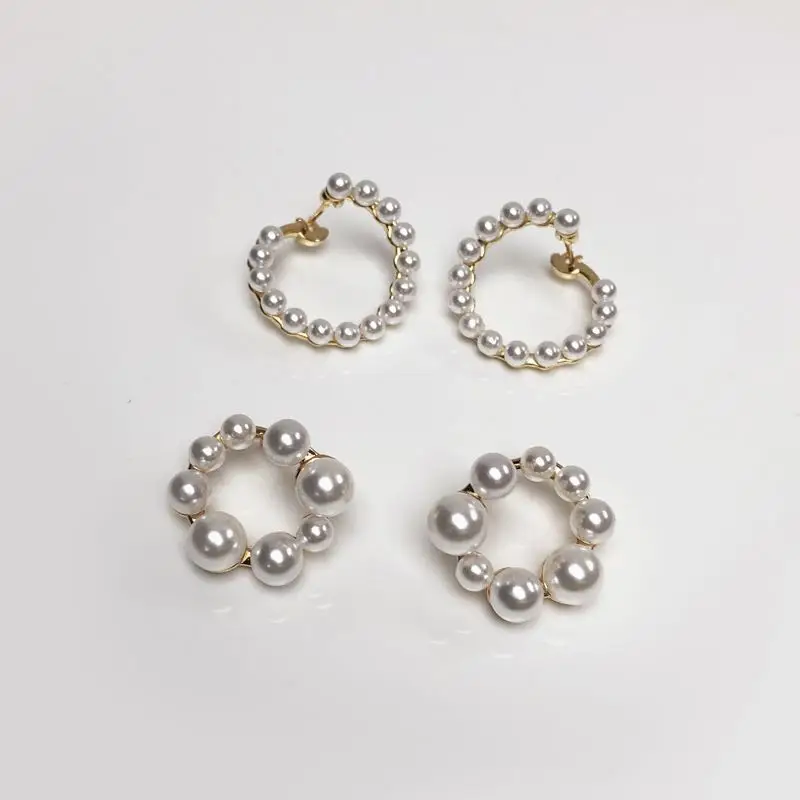 

Circle Pearl Earrings female gradient irregular arrangement temperament easy to match