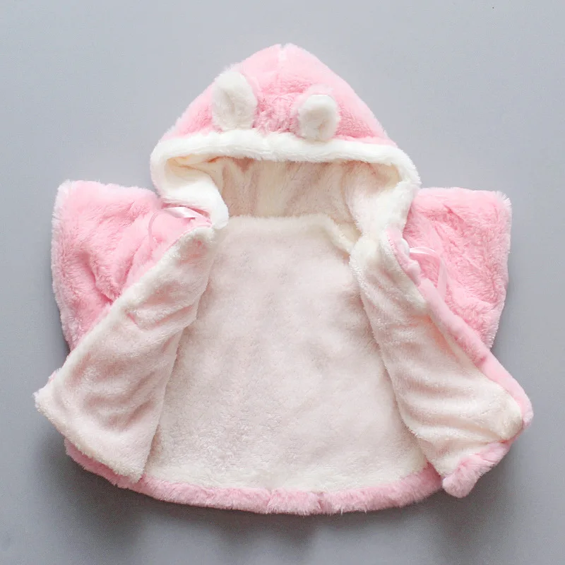Зимние теплые куртки с искусственным мехом для малышей Фланелевое плотное пальто с капюшоном милая детская одежда верхняя одежда для От 1 до 3 лет