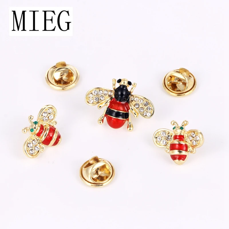 

Pack of 3 Pieces Enamel Small and Big Bees Pins for Women Lapel Pin Backpack Bags Badge Kids Brooches Gifts