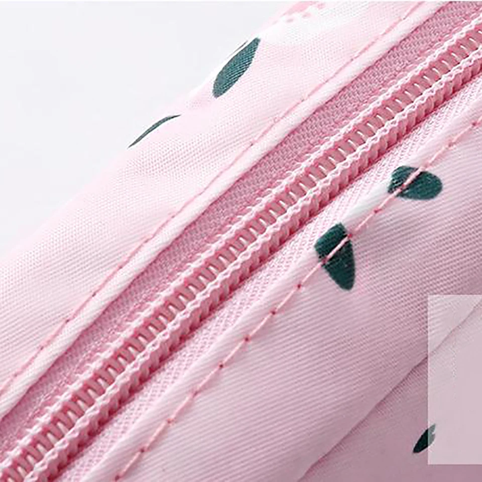Women Sanitary Napkin Bag Mini Portable Sanitary Napkin Storage Bag Waterproof Sanitary Pads Box Coin Purse Makeup Organizers