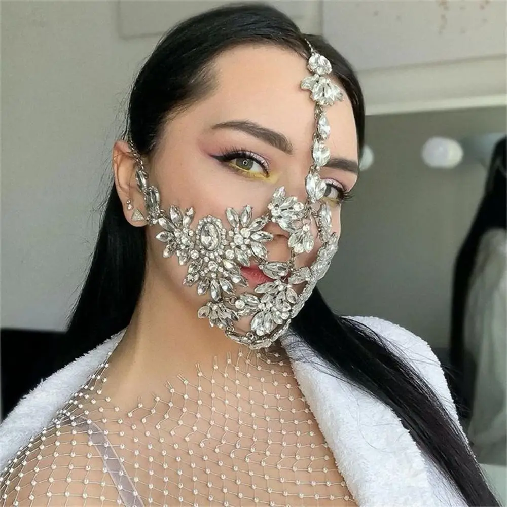 Sexy Exaggerated Rhinestone Ladies Fashion Mask Halloween Shiny Crystal Masquerade Mask Party Jewelry Accessories Face Chain