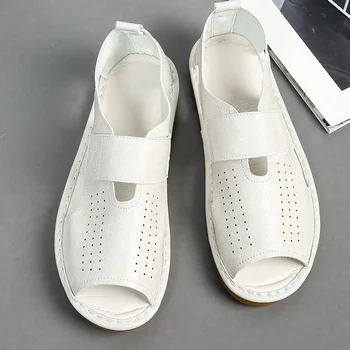 

Popular Beach Sandals Man Brand Designer Casual Mens Sandals Comfortable Roman Sandals Men Breathable Leather Casual Shoes Men