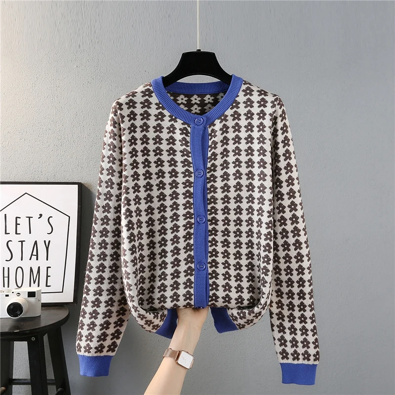 

Area a 14 right] 7401 real shot - color matching placket flower jacquard knitting cardigan 50