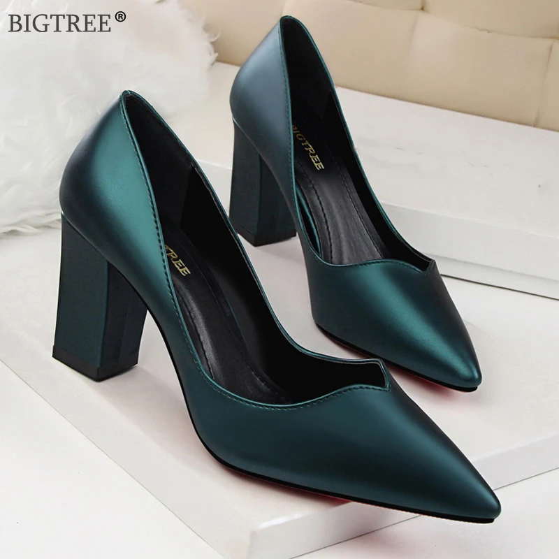 Женская офисная обувь на высоком толстом квадратном каблуке Удобная в