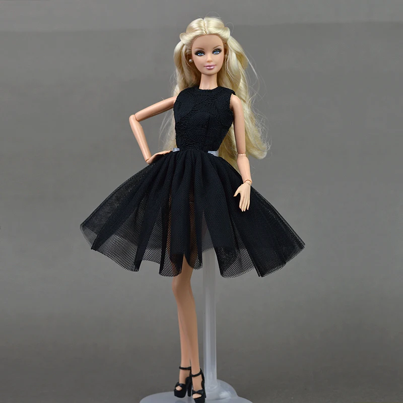 Vestido Adulto Barbie Paris na Camiseteria S.A.