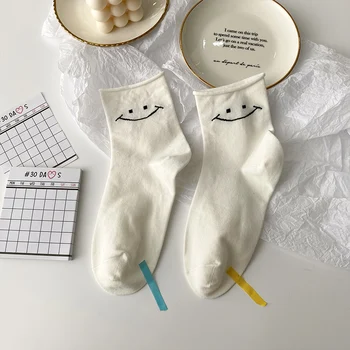 

1 Pair of Cute Cartoon Heart Graphic Female Socks Korean Version Smiling Face Cotton Expression Female Socks Autumn Winter