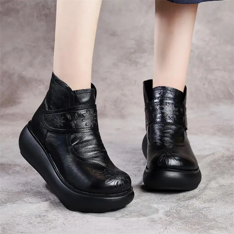 

2019 Autumn & Winter New Style Retro Genuine Leather WOMEN'S Boots Platform Thick Bottomed Full-grain Leather Engraving plus Cot