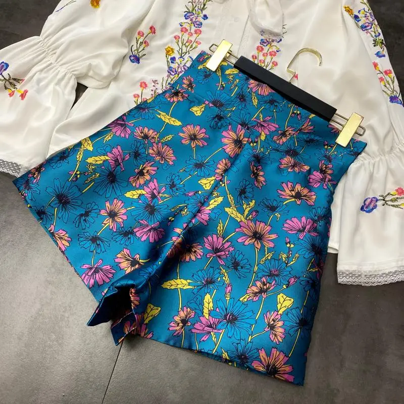 Women Two Piece Set 2021 Spring and Summer New Style Flower Embroidered Lace-up Shirt + Flower Shorts Women's Suit Outfits plus size pjs