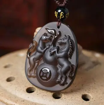 

Natural Ice Kinds Obsidian Pendant Lucky Horse / Dog Amulet Security And Peace