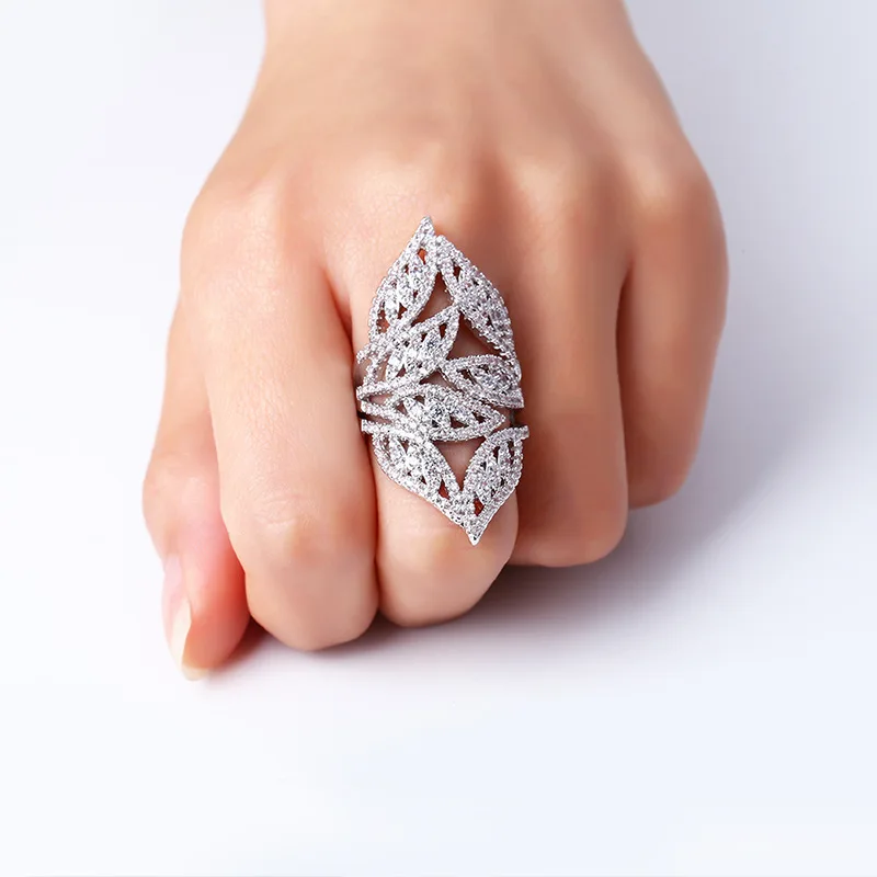

Funmode Luxury AAA Cubic Zircon Pave Charm Leaf Open Adjustable Rings For Women Wedding Gifts Engagement Ring Wholesale FR43