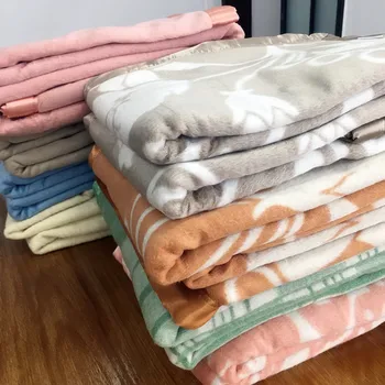 

100 % mulberry silk blanket pure silk blanket air conditioning double 200 X 230 cm for beds knested Blanket